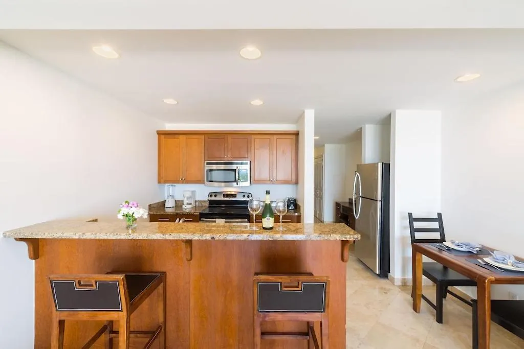 New Listing La Vista Azul Spacious 1 Bedroom Condo Turtle Cove 0*,  特克斯和凯科斯群岛